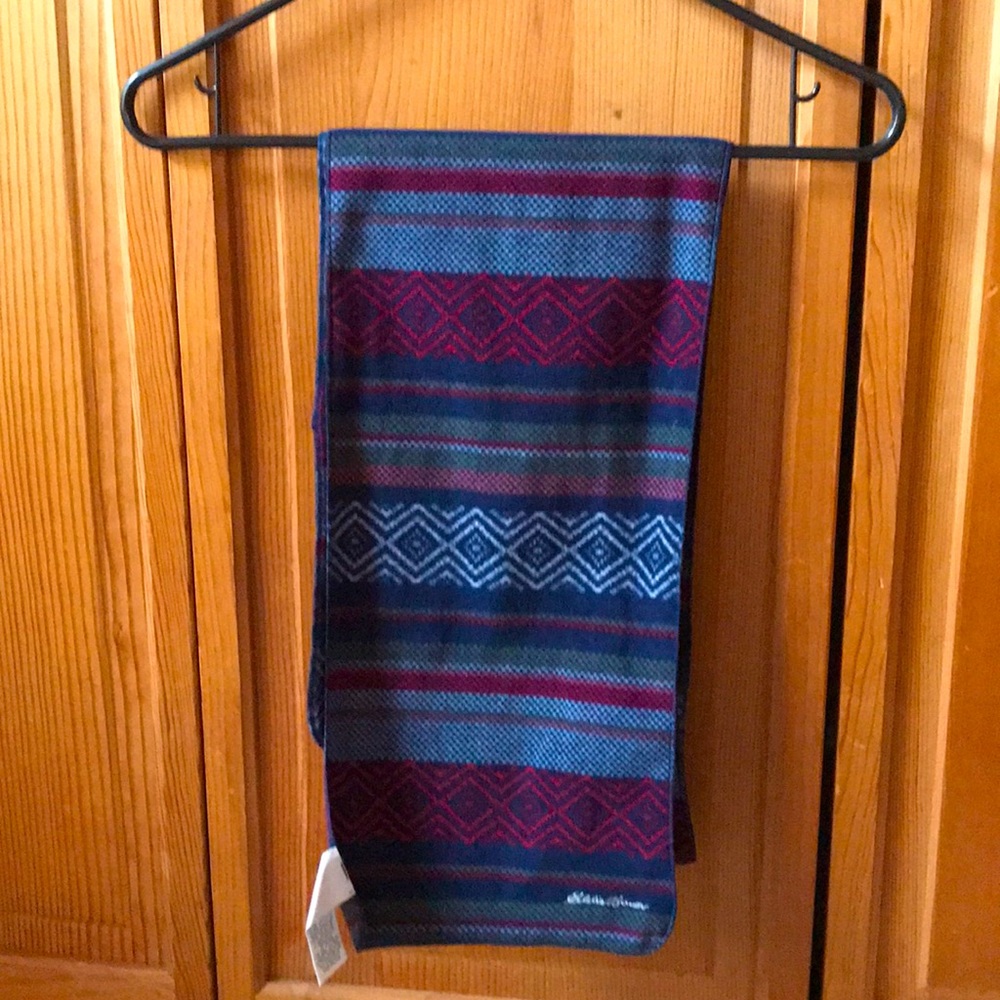 Eddie Bauer micro fleece patterned scarf